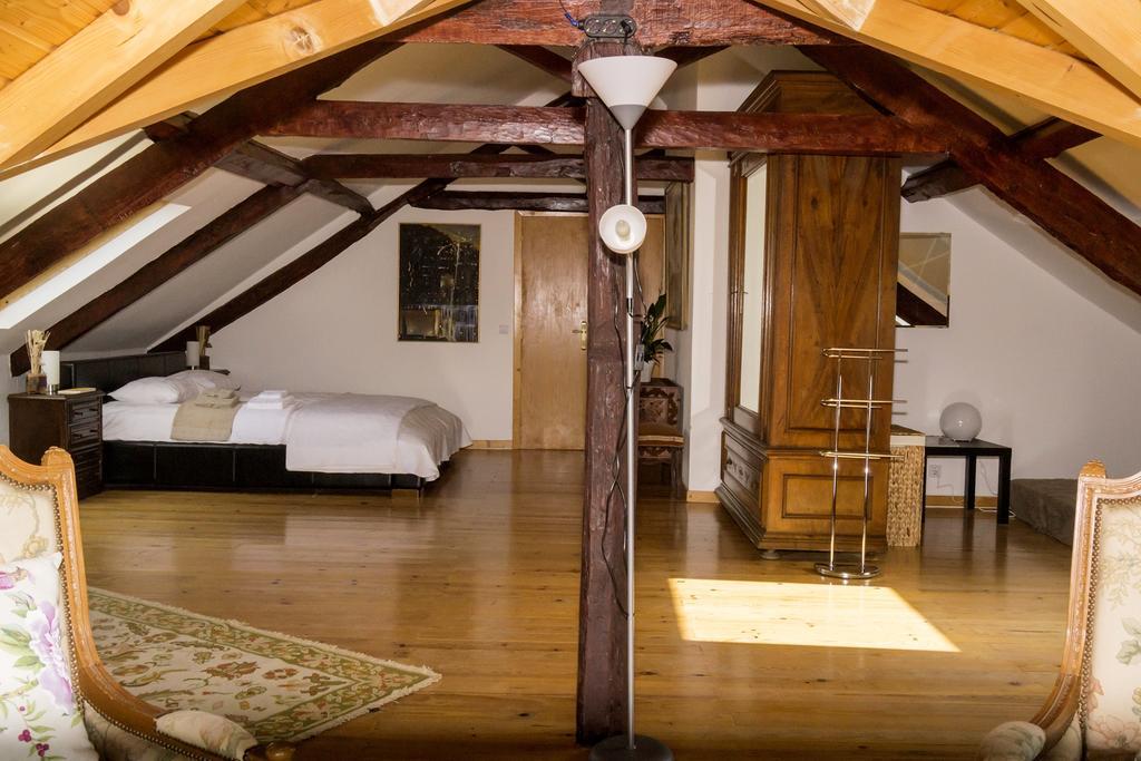 Solar Romantico Anno 1850 Al Hotel Torres Novas Room photo